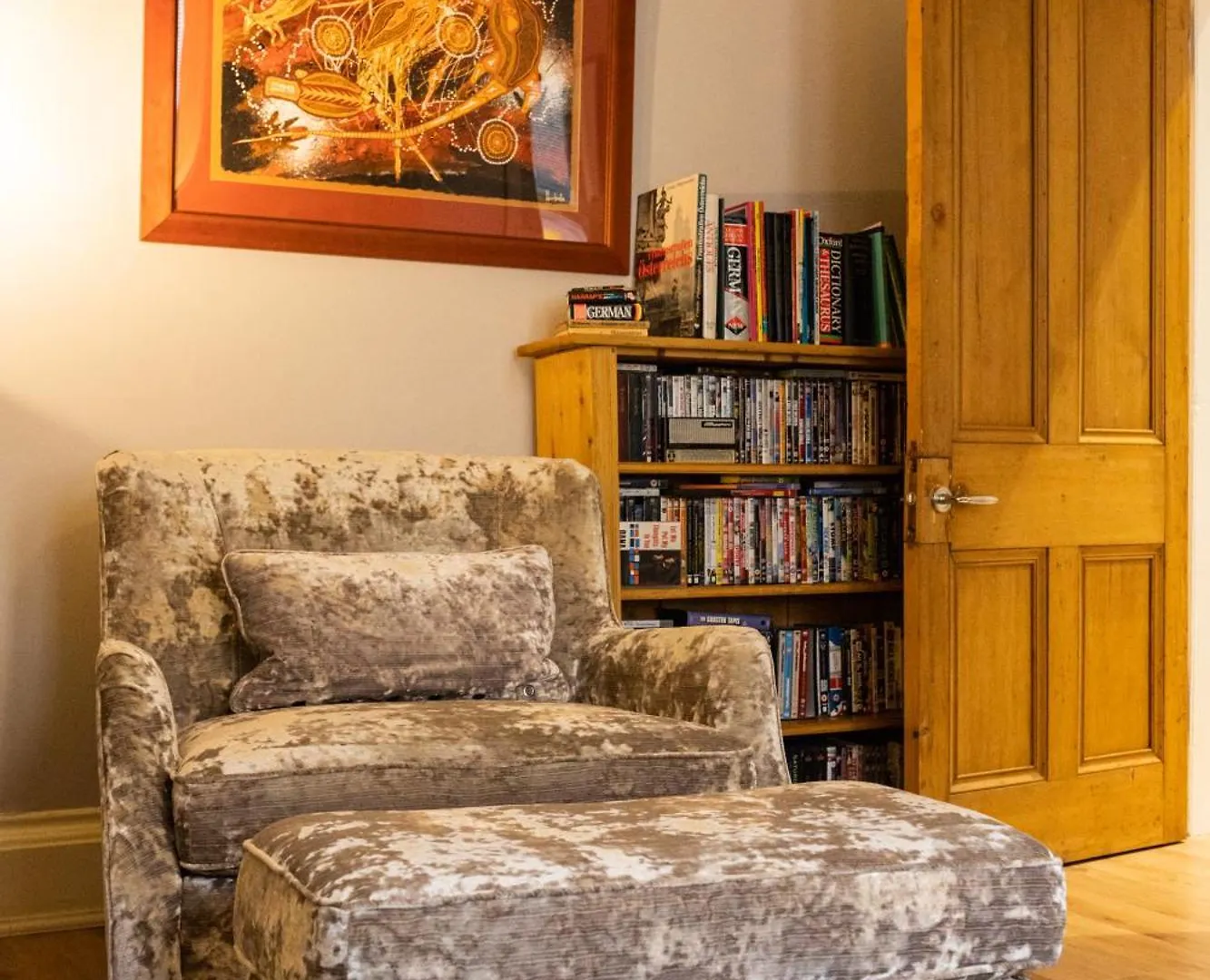 Spacious 2 Bedroom House Near The Meadows Edinburgh 0*,  United Kingdom