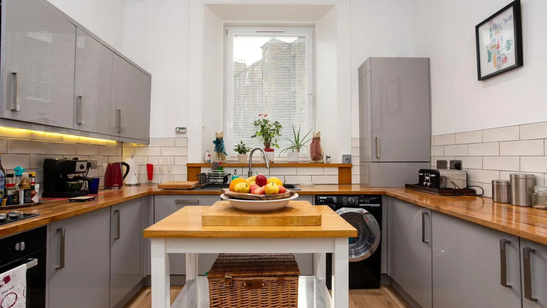 Spacious 2 Bedroom House Near The Meadows Edinburgh
